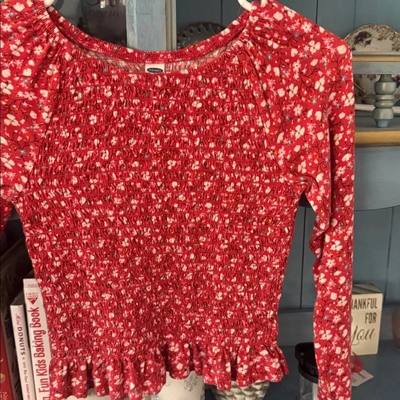Floral Red floral  Top - Picture 2 of 4